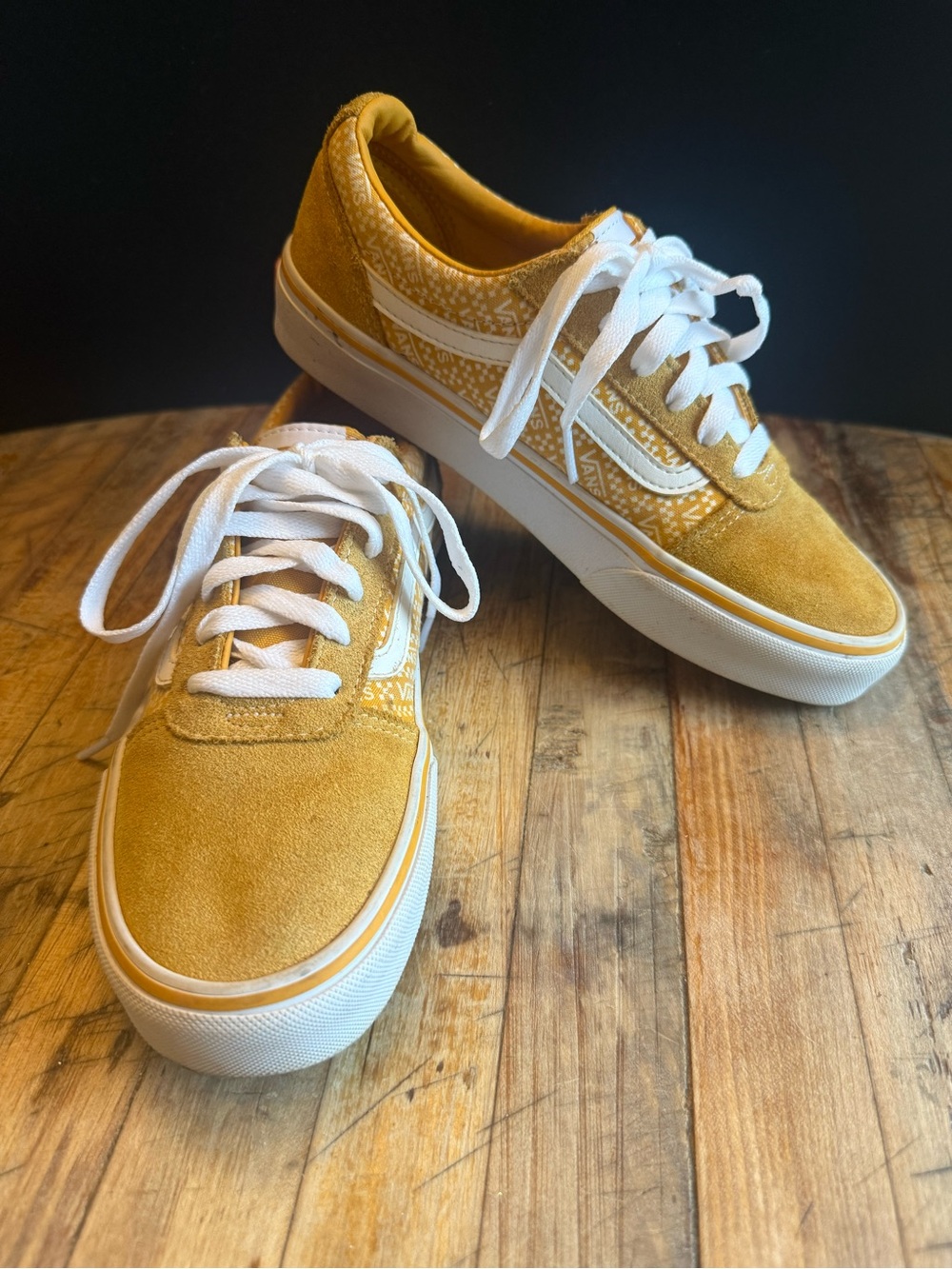 Vans Old Skool Platform Sneakers Mustard Yellow Suede Youth 5.5 / Women’s 7